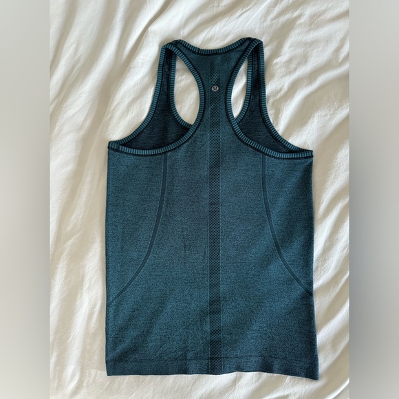 Lululemon Swiftly Tech tank top, size 6 color teal - Picture 3 of 5